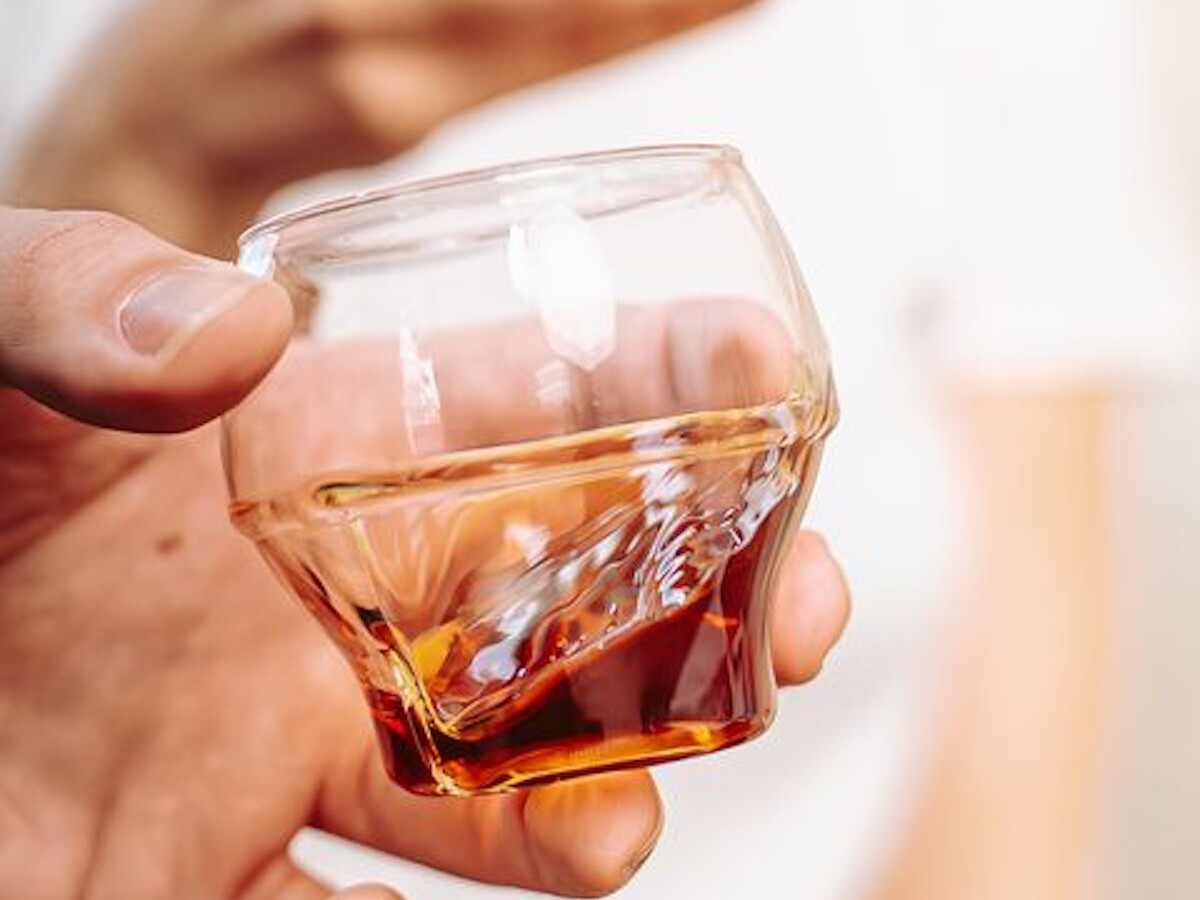 Avensi Wave Espresso and Coffee Cups Collection includes a flavor and aroma enhancing design